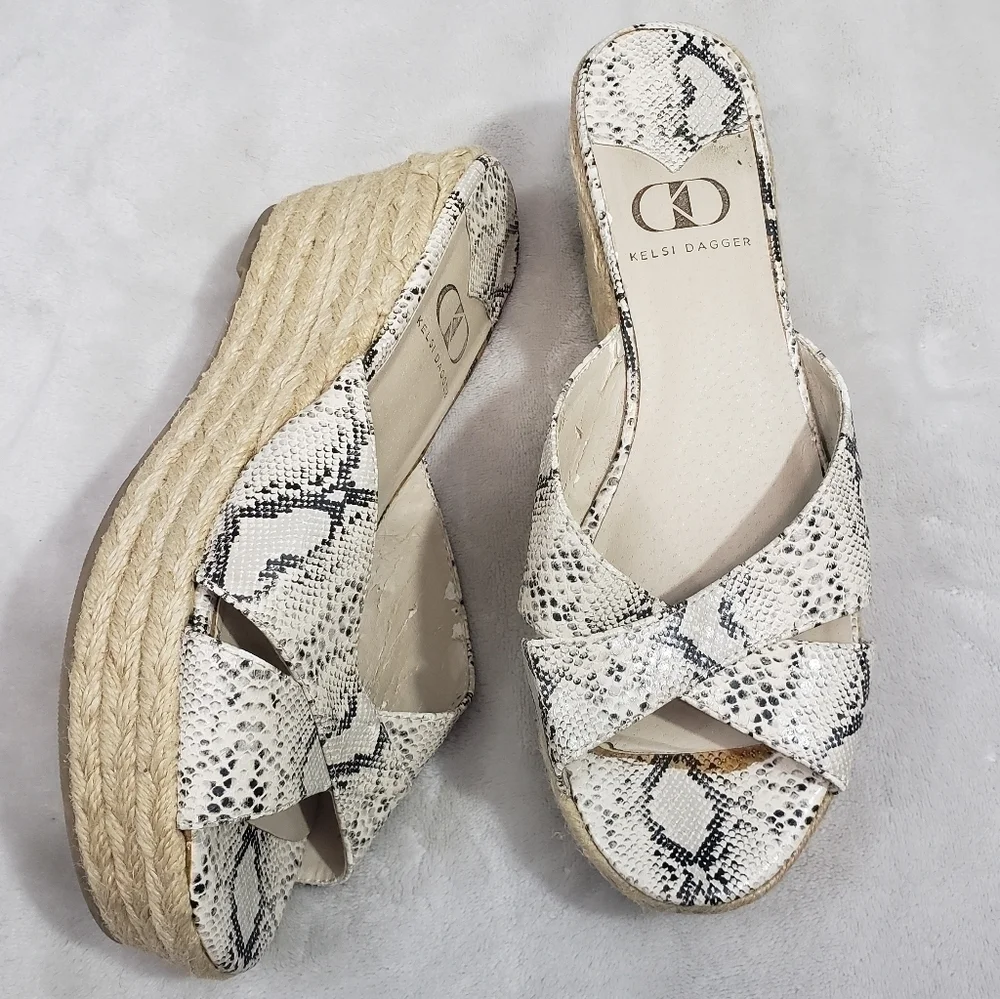 Kelsi Dagger Bianca Snakeskin Criss Cross Espadrille Wedge Sandal Size 8.5